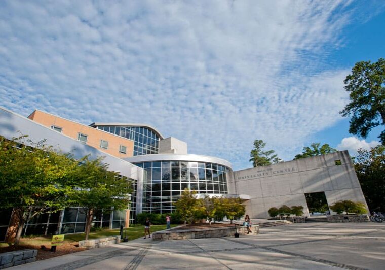 campus-beauty-3